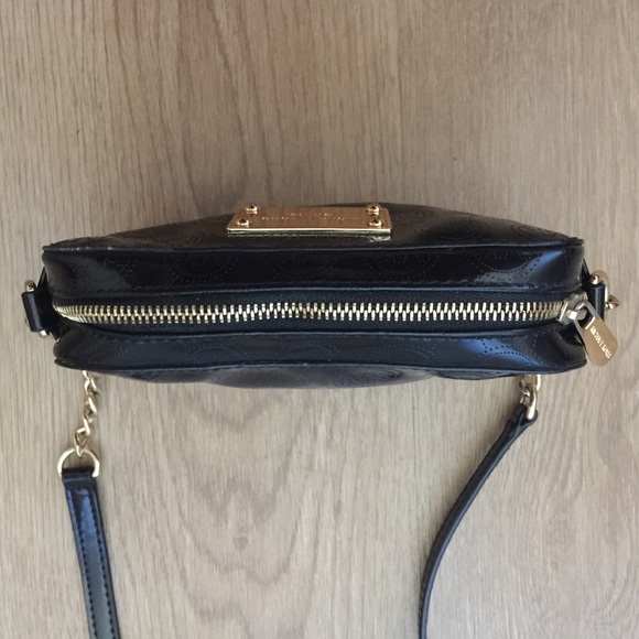 EUC Michael Kors Black & Gold Crossbody - Picture 6 of 12